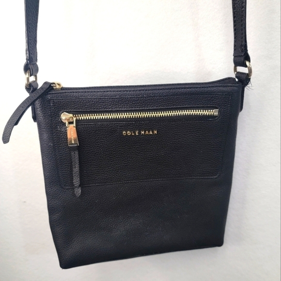 Cole Haan Acadia Pebbled Black Leather Crossbody Shoulder Bag Purse - Picture 1 of 13